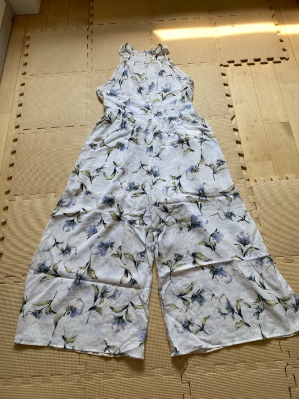 Lost + Wander White Blue Floral Halter Wide Leg Jumpsuit Size M